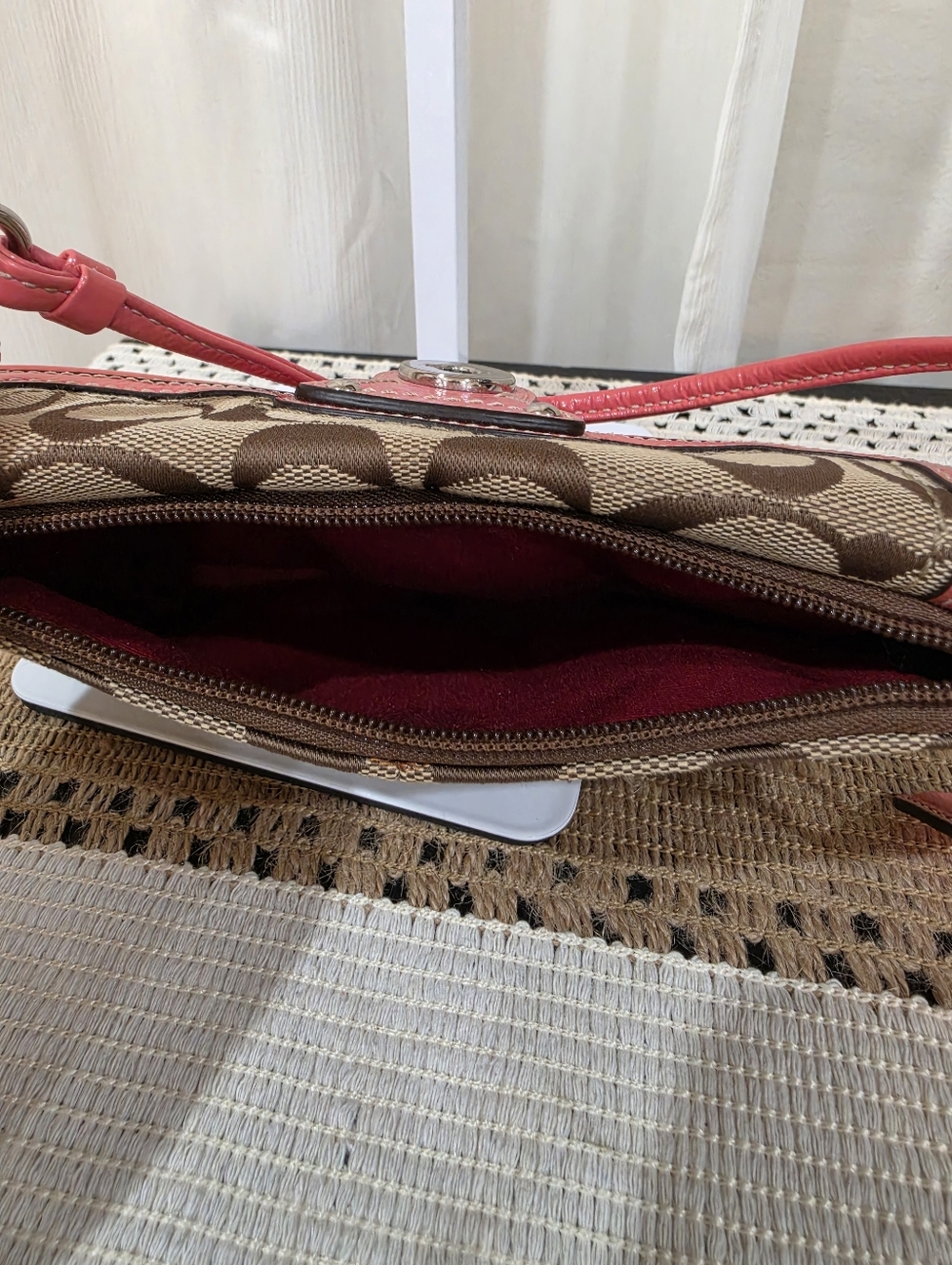 vintage Coach Legacy Signature jacquard turnlock wristlet in brown and pink. - Picture 10 of 10